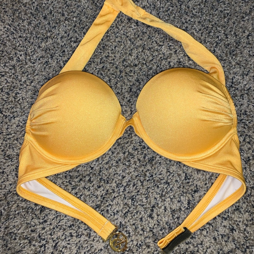 Victoria Secret Bikini Top $15